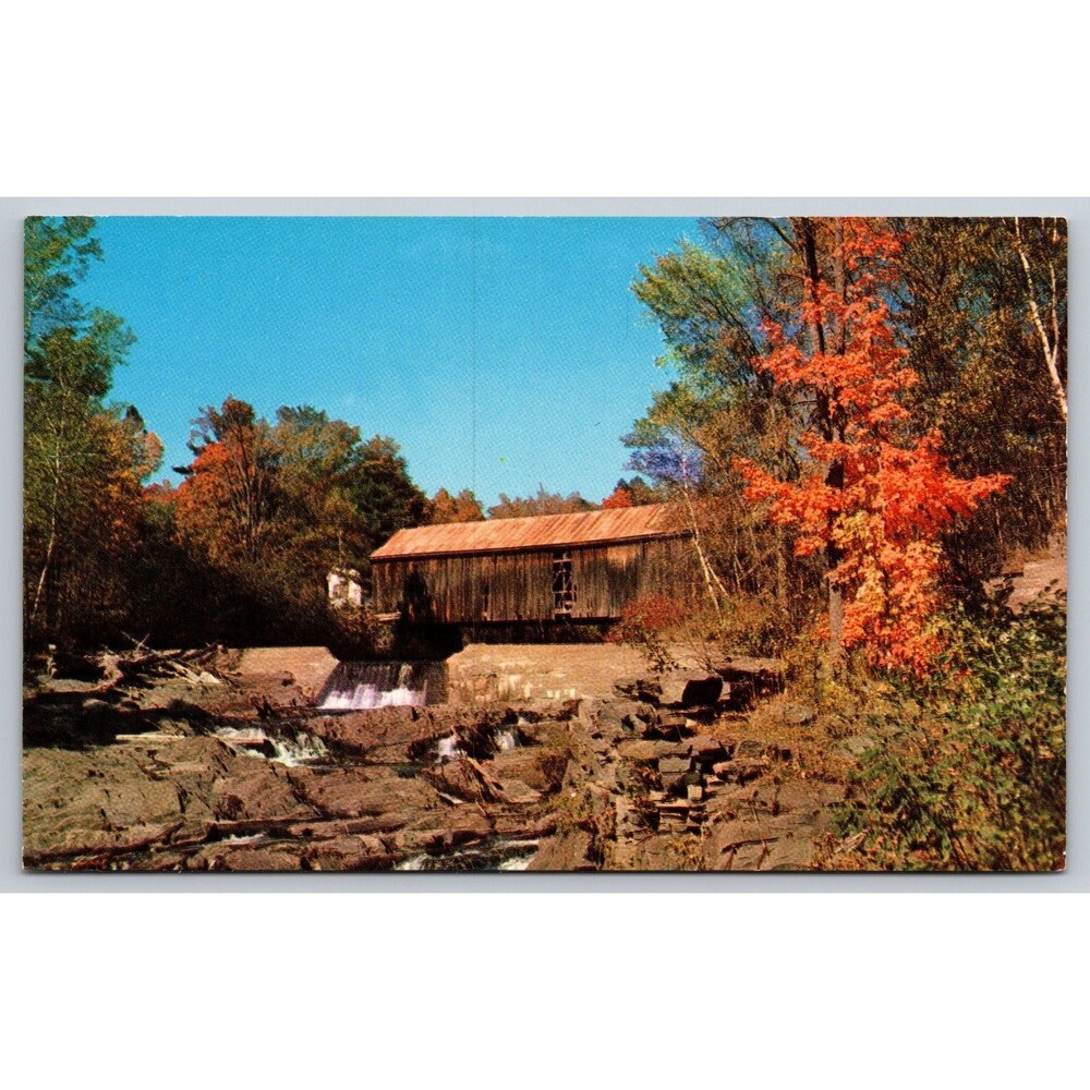 Postcard vermont Covered Bridge Thetford Center Fall Autumn VT c1950s Unposted